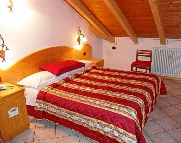 Jolly B&B - Affittacamere Dimaro Pokoj fotografie
