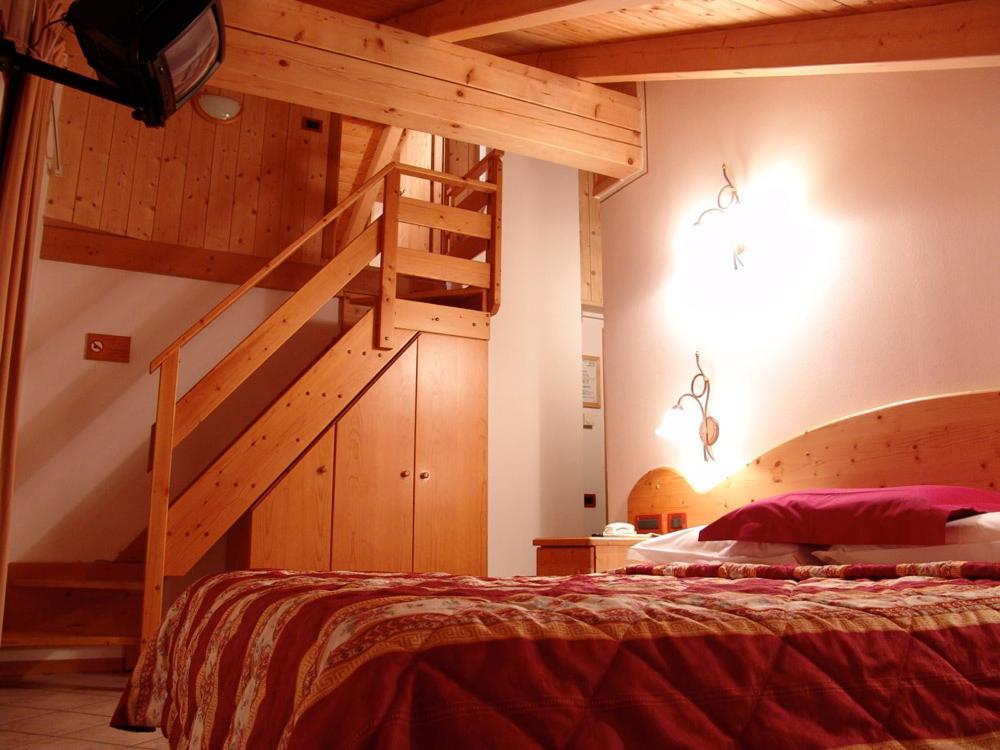 Jolly B&B - Affittacamere Dimaro Pokoj fotografie
